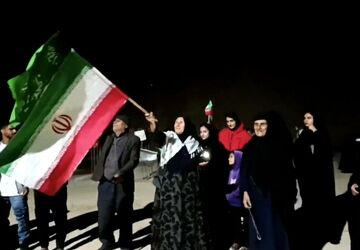 بانوی میانکوهی از عشق و ارادت خود نسبت به نظام سخن می‌گوید 