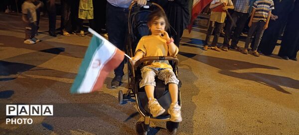 تجمع باشکوه مردم بندرعباس در حمایت از رهبری انقلاب