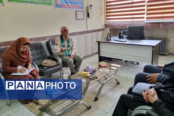 بازدید رئیس سازمان دانش‌آموزی کردستان و ارزیابان کشوری از روند فعالیت پیشتازان