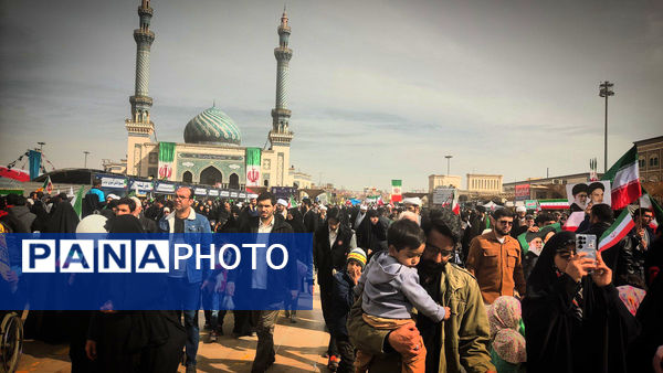 شکوه عشق و ارادت مردم به وطن