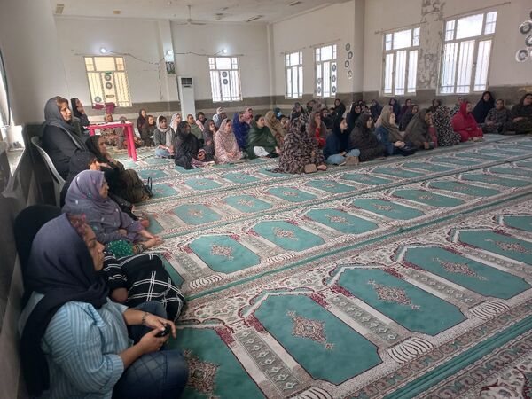 گفت‌وگوی کارشناس آسیب‌شناسی با والدین هنرستان زهرای مرضیه بندرعباس 