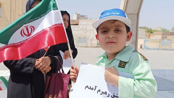 حضور فرهنگیان ناحیه ۲ اهواز در چهاردهمین دوره انتخابات ریاست جمهوری