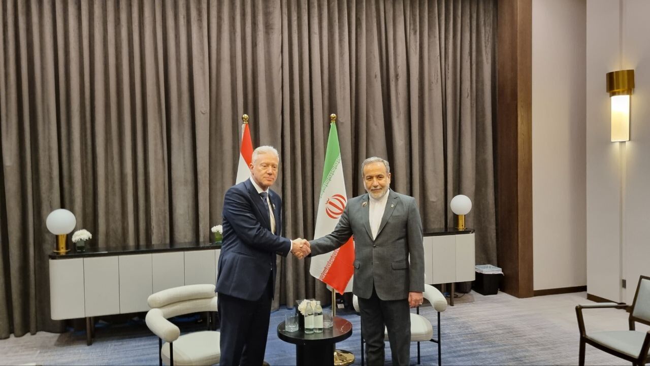عراقچی با وزیر امور خارجه لبنان دیدار کرد