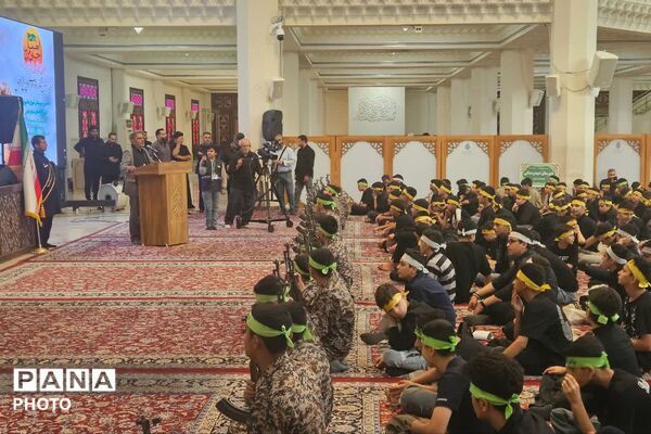 نوجوانان عاشورایی در حرم شاهچراغ(ع) - 3