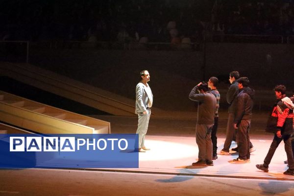 اجرای نمایش «راهبندان» در سومین شب از کنگره ملی 5580 شهید استان البرز