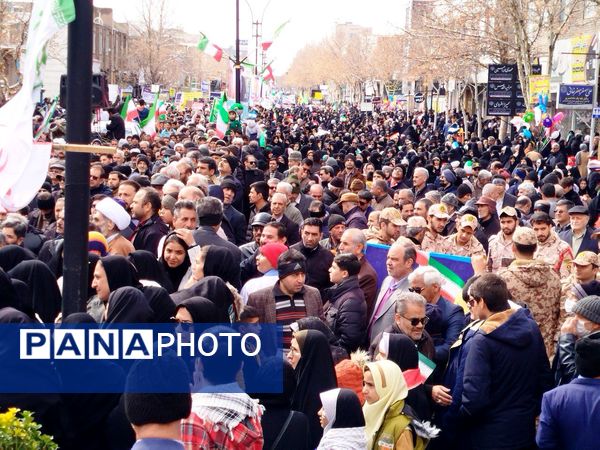 حماسه حضور مردم کاشمر در ۲۲ بهمن از قاب پانا