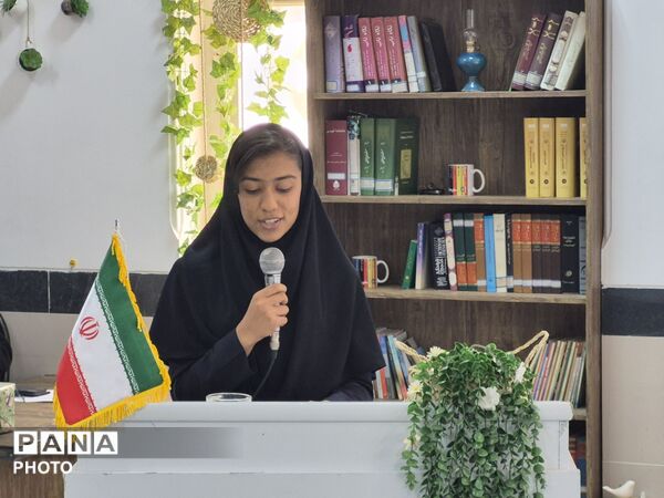 توزیع 3 هزار و 700 بسته نوشت‌افزار میان دانش‌آموزان نیازمند نیشابور