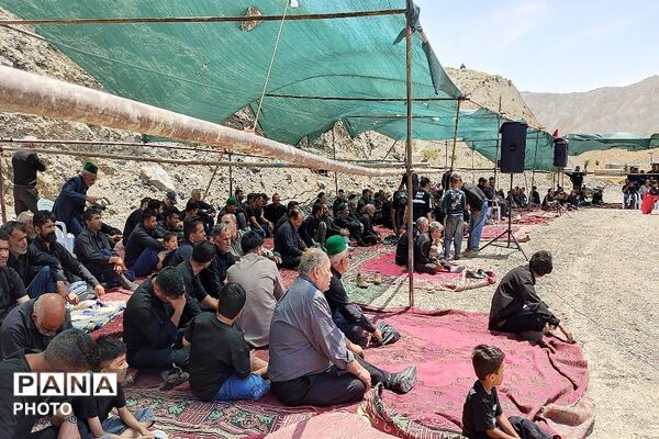 مراسم تعزیه خوانی امام حسین (ع) در روز عاشورای حسینی، شهر بار نیشابور
