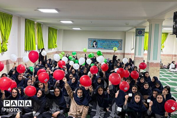 هر دانش‌آموز، یک مهارت؛ گامی در مسیر توانمندسازی دانش‌آموزان دبیرستان نشاط