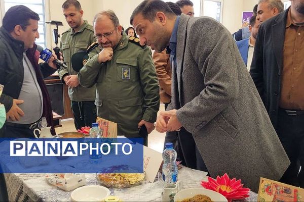 جشنواره غذاهای بومی محلی در سرای محله نسیم شهر