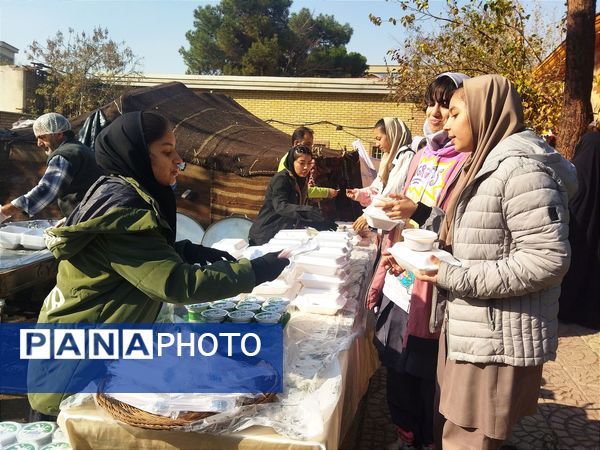 اردوی تمشک، تجربه‌ای متفاوت از کانون امید