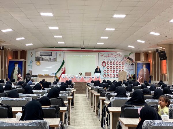 مجمع عمومی انجمن اولیا مربیان دبیرستان نمونه دولتی آمنه(س)