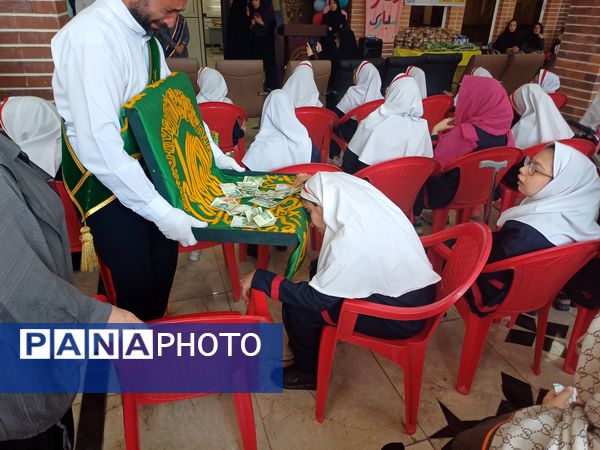 تهیه ویلچر برای دانش‌آموزان کم توان