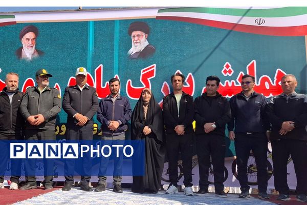  همایش بزرگ پیاده روی خانوادگی در نسیم‌شهر 