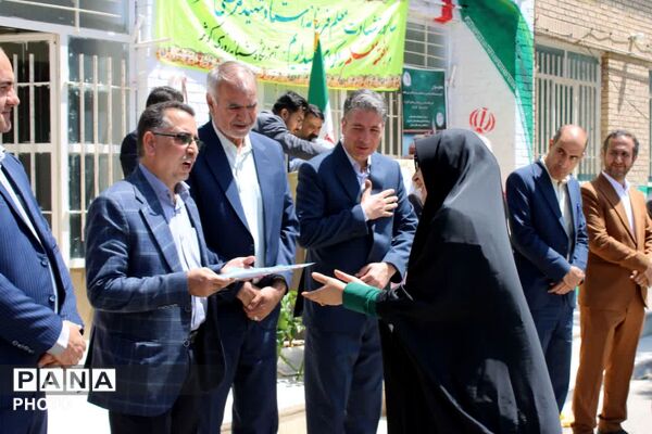 زنگ سپاس معلم در فاروج به صدا در آمد 