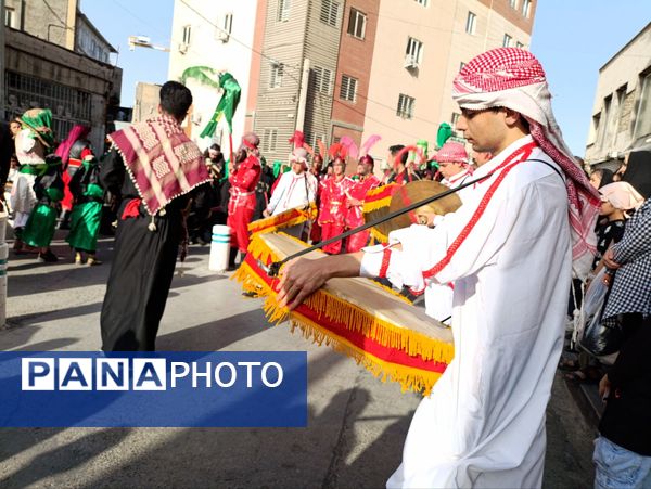 حال و هوای حرم رضوی و خیابان های اطراف آن در عاشورای حسینی