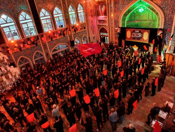 مراسم عزاداری امام حسین (ع) در شب تاسوعای حسینی 