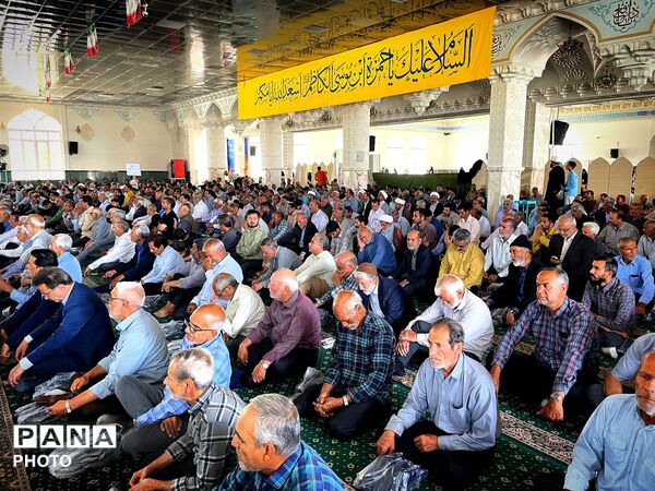 نماز عبادی سیاسی جمعه در کاشمر 