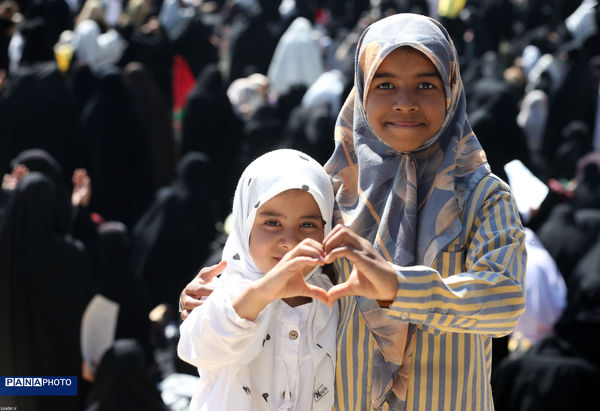 نماز جمعه تهران به امامت مقام معظم رهبری