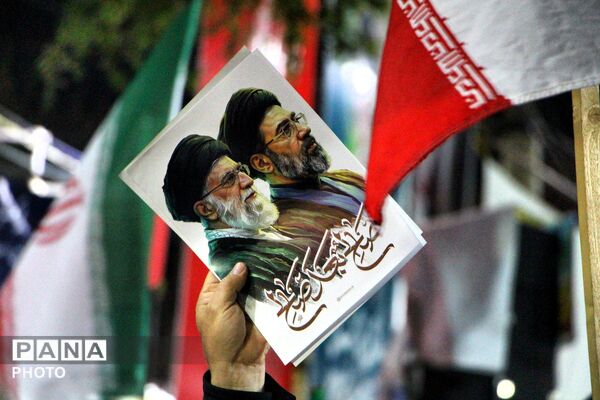 بیست و پنجمین شب متوالی خون خواهی از رهبر شهید