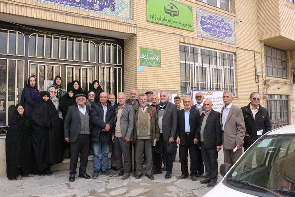 تقدیر از بازنشستگان آموزش‌و‌پرورش فیروزکوه 