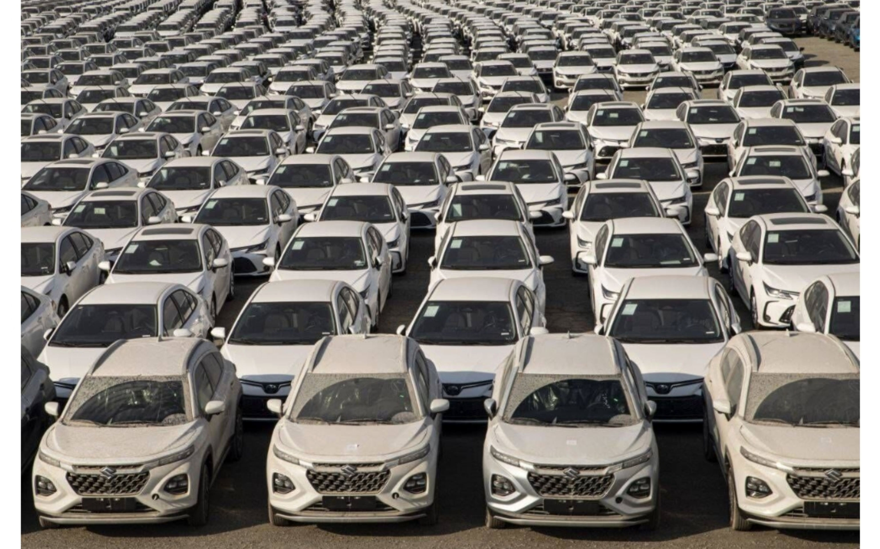 عرضه خودروهای وارداتی متوقف نمی‌شود