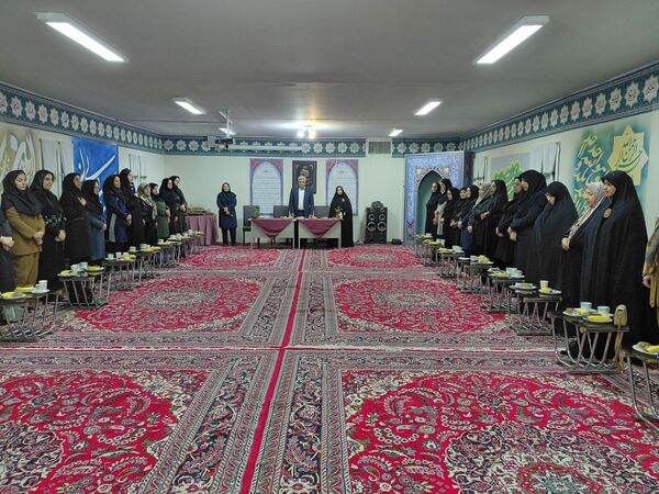اولین جلسه شورای دبیران در دبیرستان علی‌ افشارنژاد 