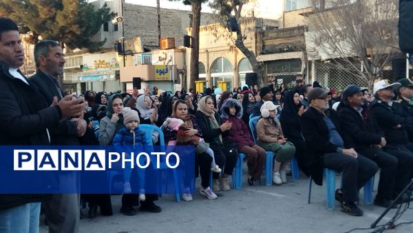 جشن میلاد حضرت مهدی ( عج) و اعیاد شعبانیه در خیابان امام خمینی نیشابور 