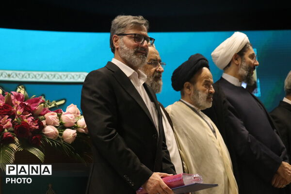 سی و سومین اجلاس سراسری نماز در حرم مطهر رضوی ـ ۳