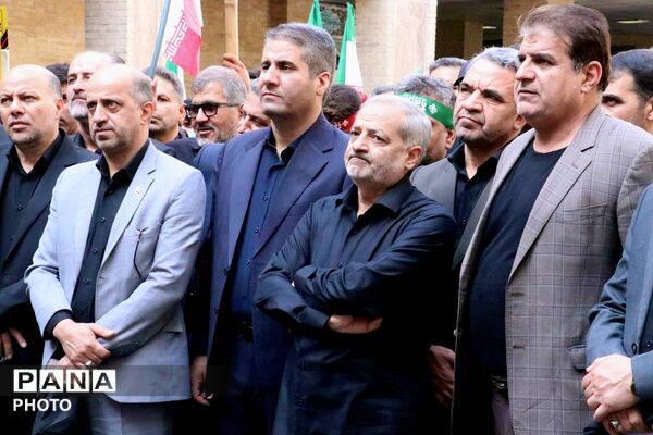حضور وزیر آموزش و پرورش در مراسم وداع با رهبر شهید