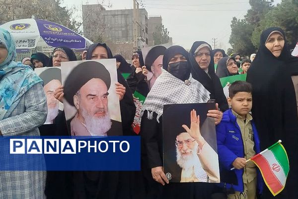حضور گسترده مردم شهرستان شهید پرور شهرستان شهریار در راهپیمایی ۲۲ بهمن