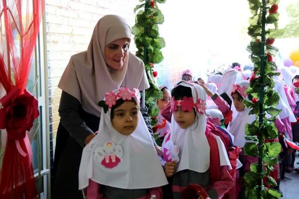 جشن شکوفه‌ها در یزد