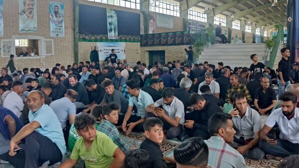 پیاده‌روی زائران در دهه پایانی ماه سفر جاده قدیم نیشابور به سمت مشهد