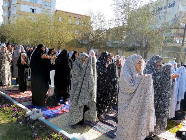 اقامه نماز عید فطر در شهرستان بجنورد 
