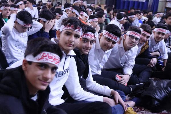 جشن عبادت و بندگی ۱۰۰۰ دانش‌آموز پسر اسلامشهری
