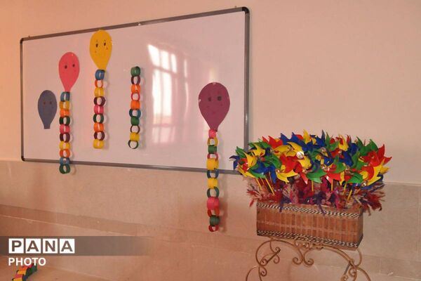  استقبال ورامین از شکوفه‌های دانش‌آموزی 