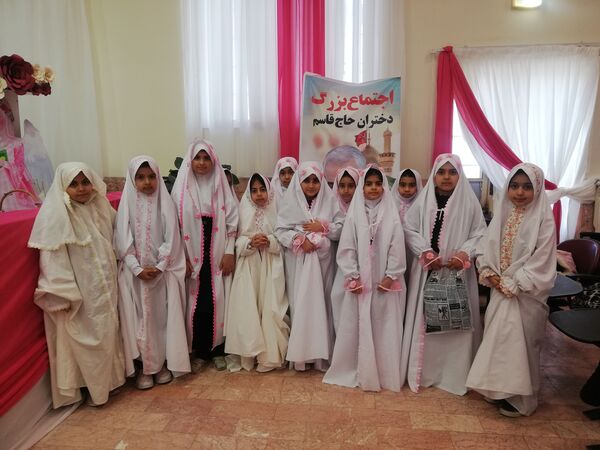 جشن عبادت در دبستان دخترانه تکتم