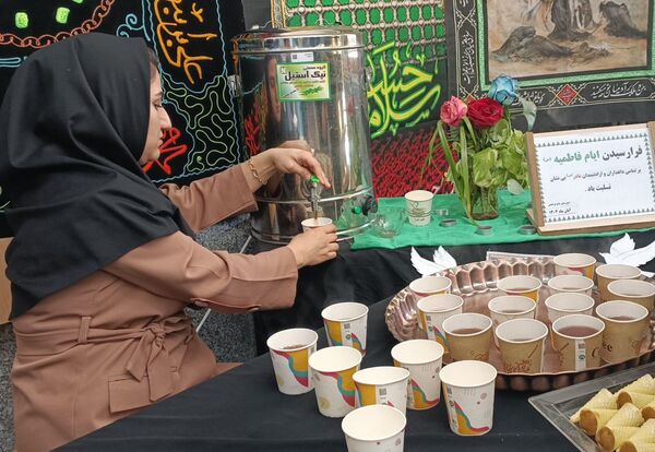برپایی موکب دانش‌آموزان فراهانی در ایام فاطمیه