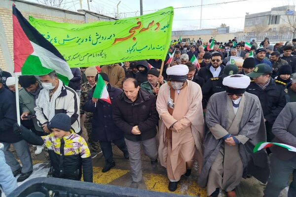 راهپیمایی ۲۲ بهمن در شهر تیتکانلو 