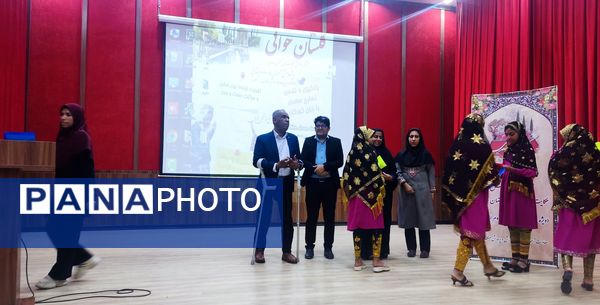 جشنواره خوانش حکایت‌های گلستان سعدی  در فرهنگسرای باغشهر فین