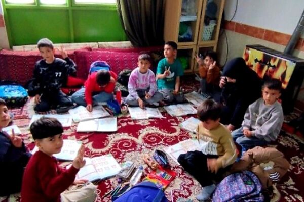فیض‌آباد میزبان کلاس‌های حضوری رفع اشکال، در روزهای بحرانی