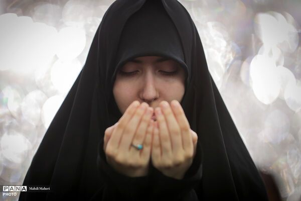 اقامه نماز عید سعید فطر در آستان مقدس امام زاده صالح(ع)