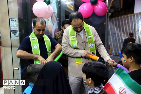 غرفه سازمان دانش‌آموزى در قلب تجمعات