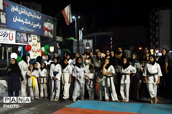 حضور پرشور دانش‌آموزان و فرهنگیان ورامین در موکب شهدای دانش‌آموز و فرهنگی