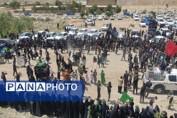 آئین با شکوه عزاداری آقا اباعبدالله الحسین (ع)در روز عاشوراحسینی