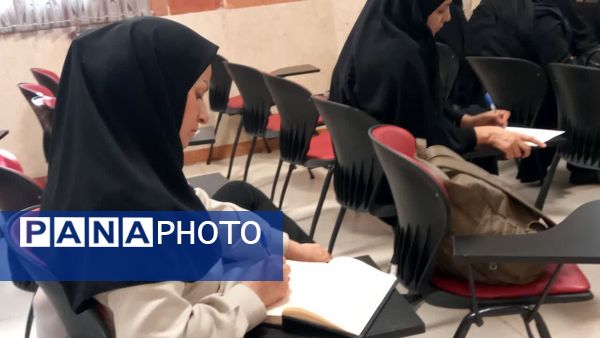 کارگاه آموزشی توانمندسازی مدیران و معاونان اجرایی مدارس متوسطه اسلامشهر