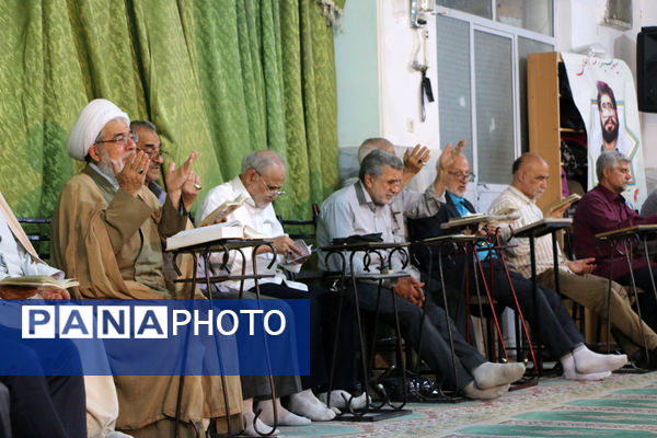 یادواره سادات شهید و چهلم شهدای خدمت در قم