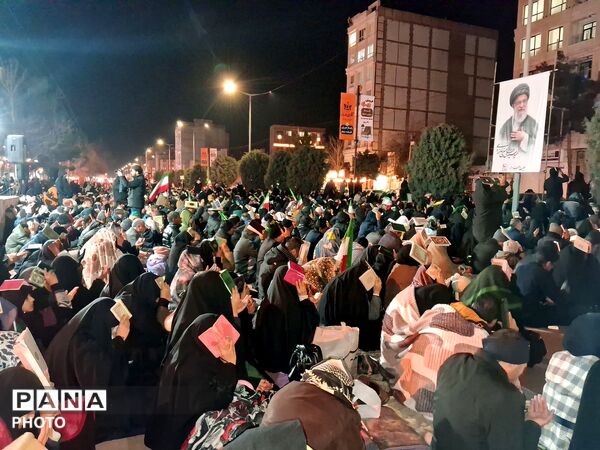 مراسم احیا در اولین شب قدر و هشتمین شب مراسم شهادت ایت الله خامنه ای 