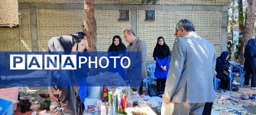 نمایشگاه هنرهای دستی و نمایشگاه کسب و کار دانش‌آموزی در هنرستان ثمین شهرستان سملقان