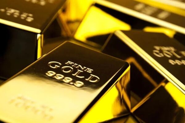 بازار جهانی طلا از افزایش قیمت نفت به وحشت افتاد